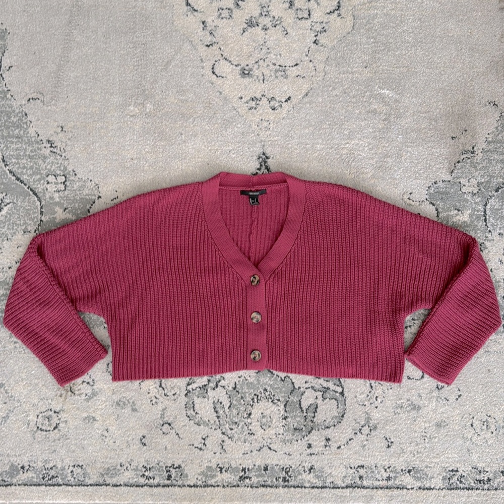 Cropped pink cardigan